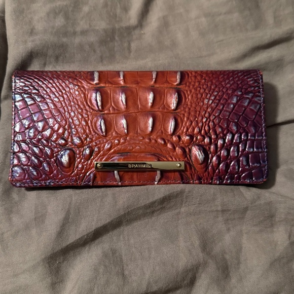 Brahmin Wallet - Picture 1 of 3